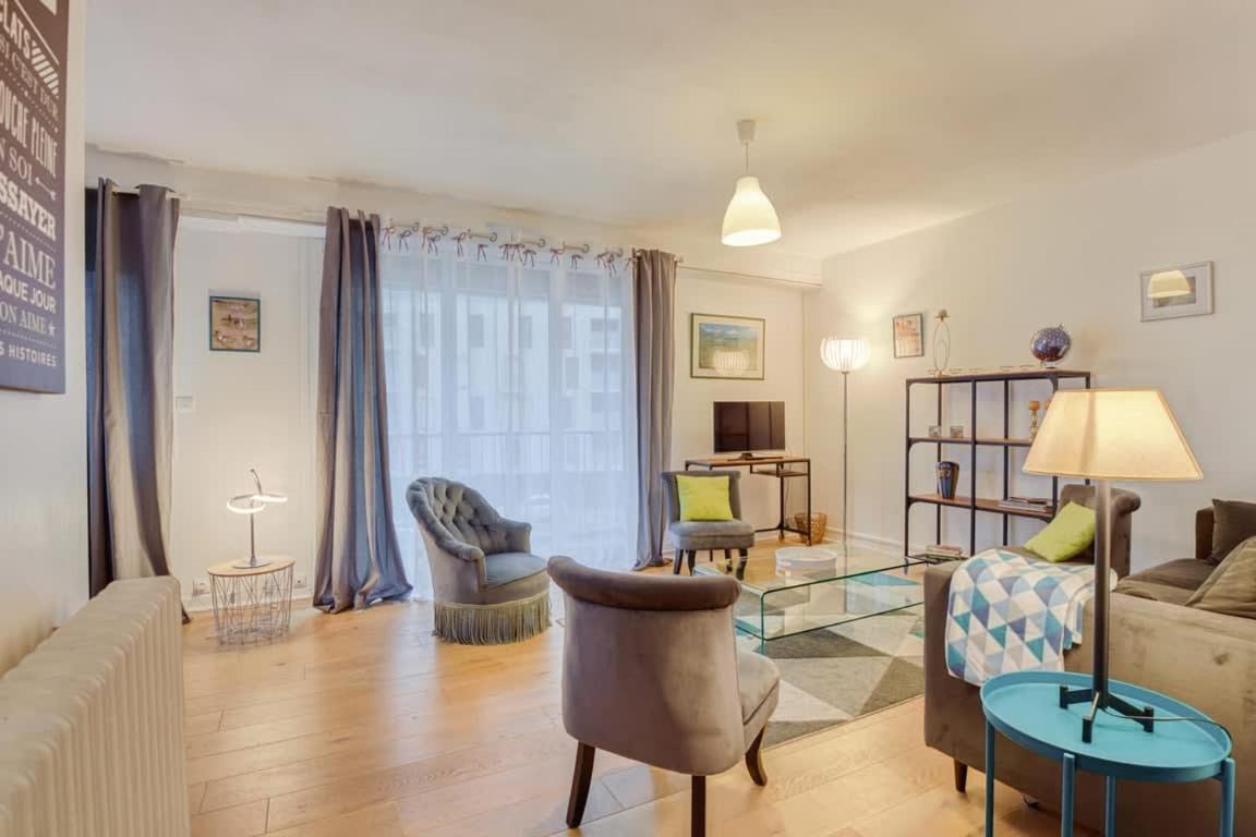 Le Fougeres - 2 Chambres, Garage Prive Apartment *