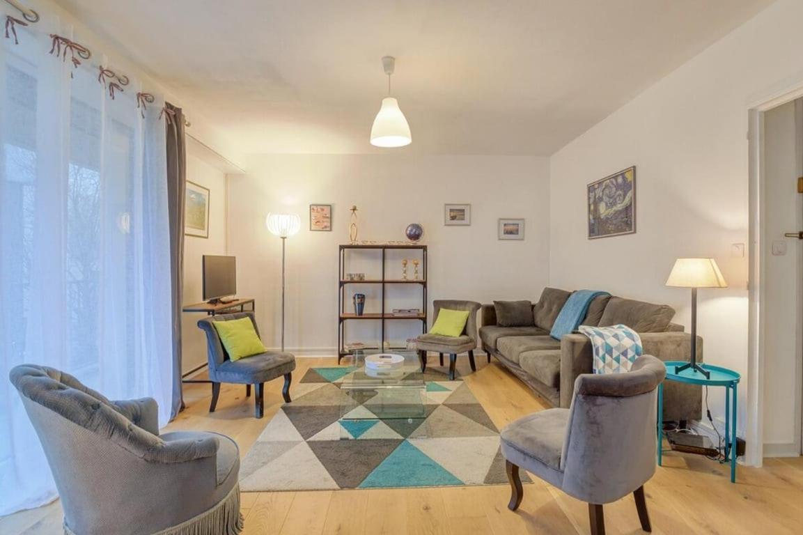 Le Fougeres - 2 Chambres, Garage Prive Apartment *